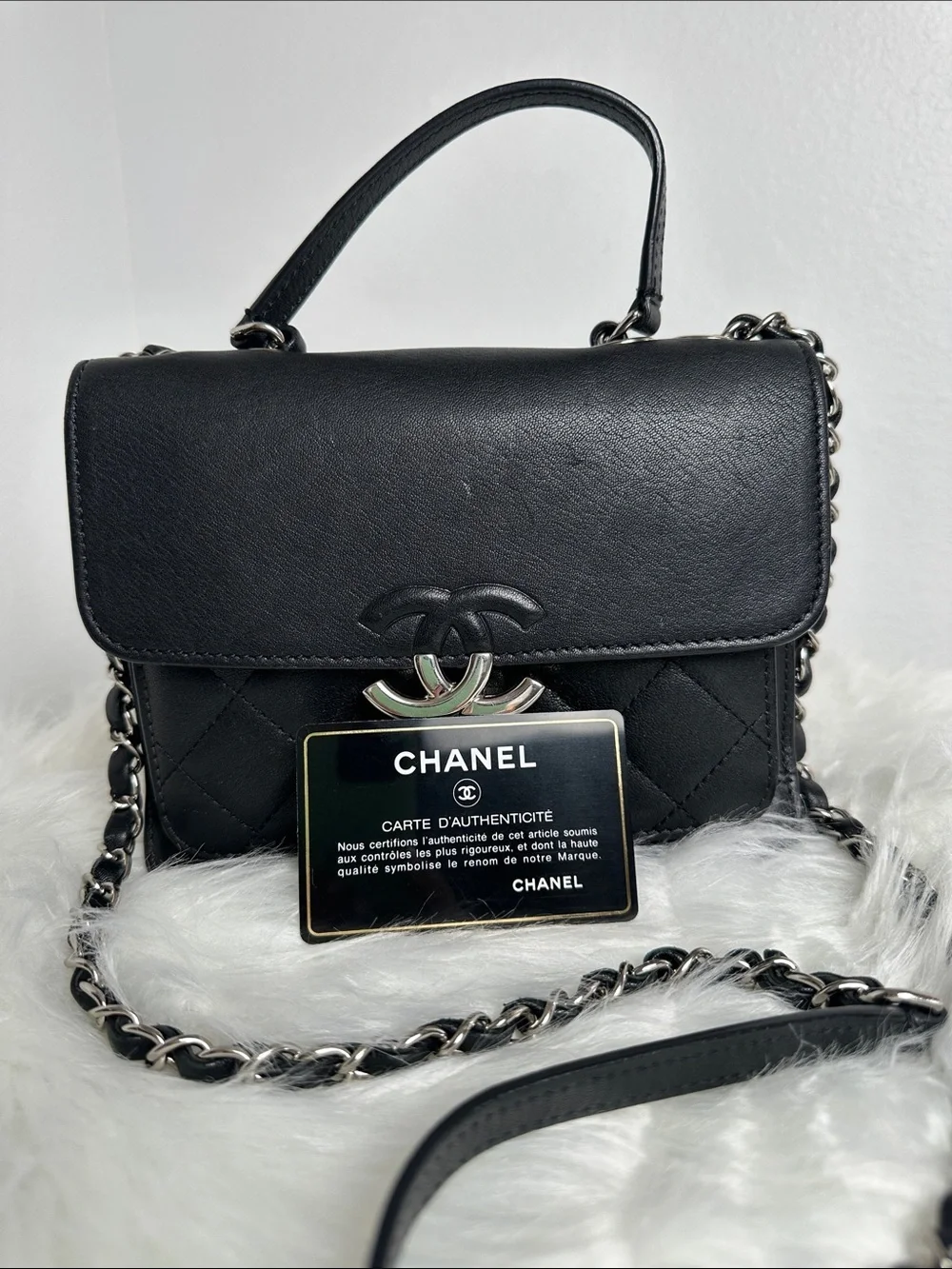 CHANEL classic elegant